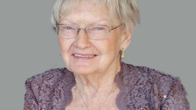 Janet Eileen Pasco Hahn